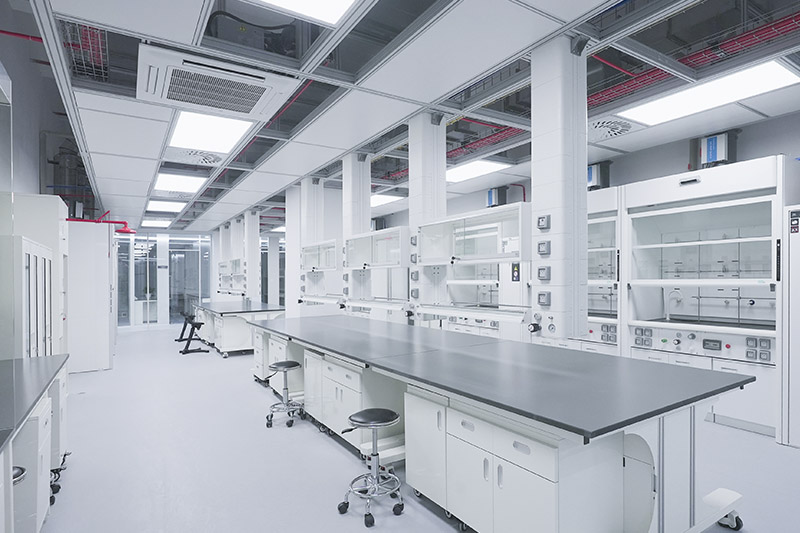 简阳实验室革新：安全与科技的现代融合